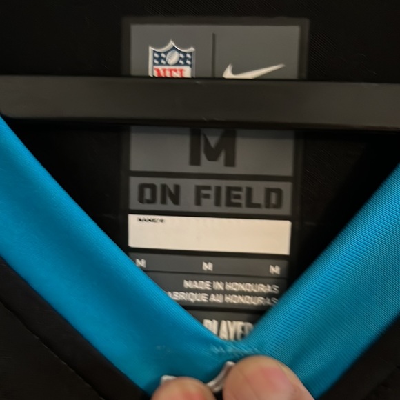 Like new Carolina Panthers Kelvin Benjamin Jersey Size M - Picture 4 of 4